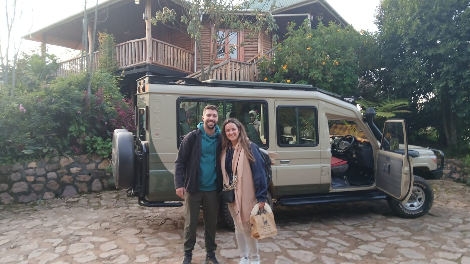 10-Day Luxury Uganda Safari - Gorilla Trekking and Wildlife Adventure